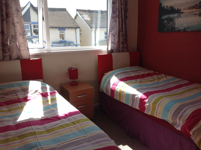 Bedroom 2, Lindisfarne Holiday Flats, Blackpool