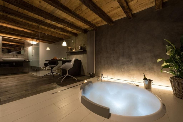 Bathroom 5, Relais Bondaz, Aosta