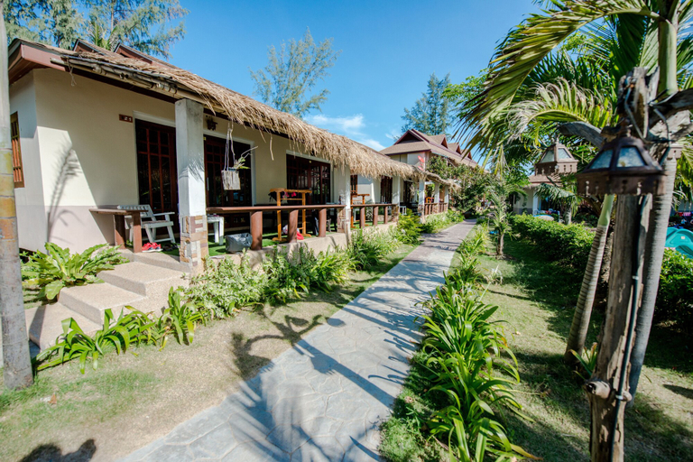 Exterior & Views 2, Banana Beach Resort, Ko Lanta