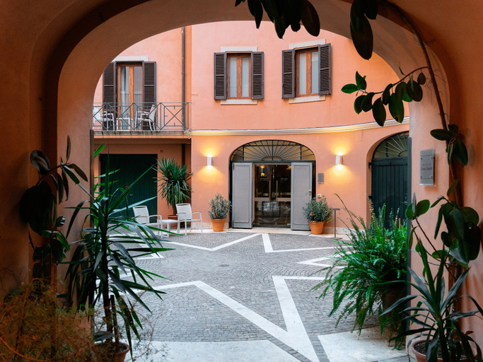 Exterior & Views 2, Unica Suites Rome, Rome