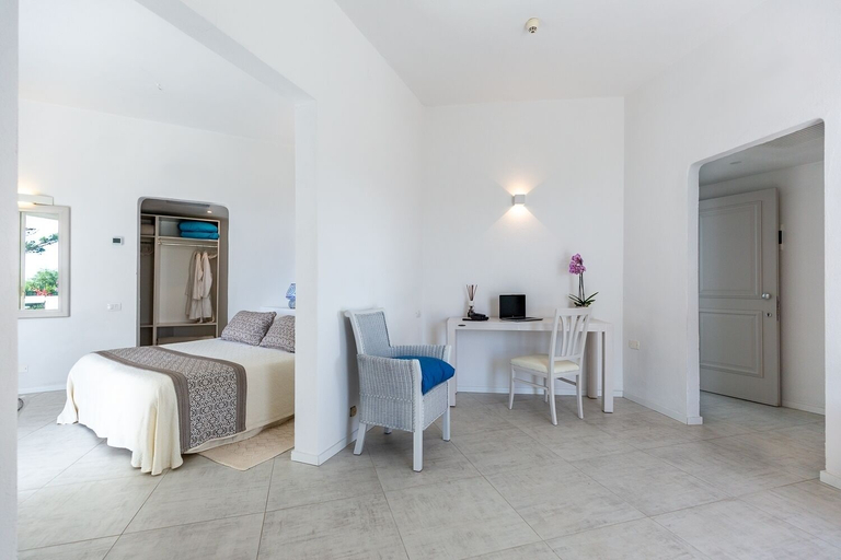Bedroom 4, Hotel Flamingo Resort, Cagliari