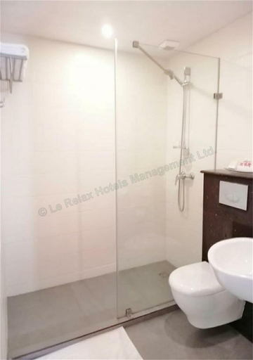 Bathroom 5, Le Relax Hotel and Restaurant