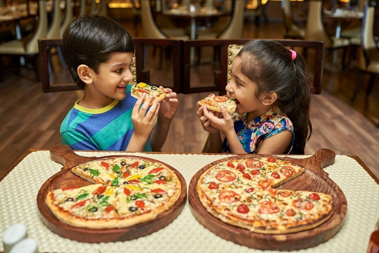 Food & Drinks 5, Eskay Resorts by muza, Mumbai Suburban