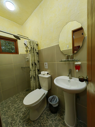Bathroom 3, La Casa Di Beatrice, Panglao