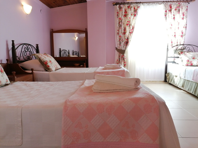 Bedroom 4, Maviev Otel, Çeşme