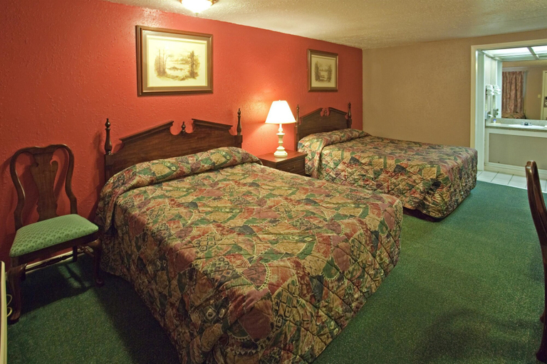 Bedroom 4, Americas Best Value Inn Lansing, Ingham