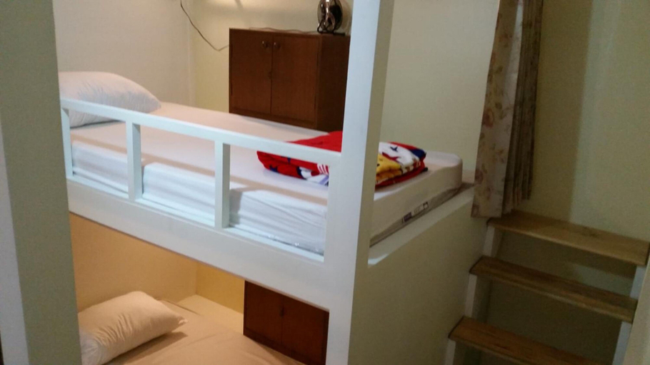 Bedroom 4, Smile Capsule Hostel, Muang Chiang Mai