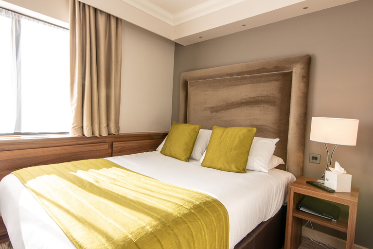 Bedroom 2, The Dukes Head Hotel, Cambridgeshire