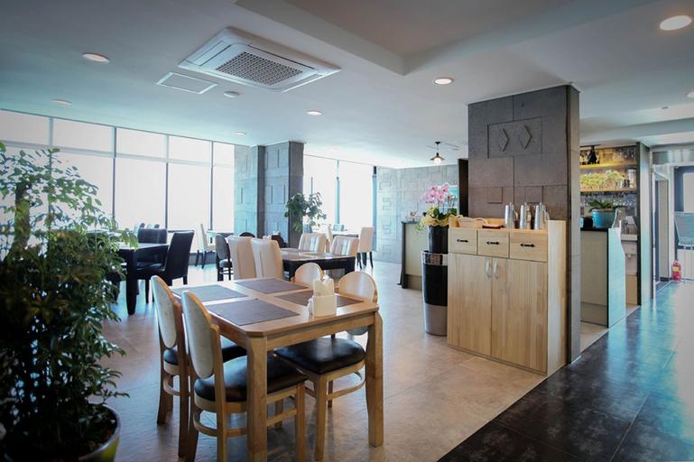 Food & Drinks 4, Eins Hotel, Seogwipo