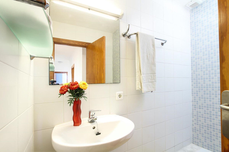 Bathroom 3, Apartment - 3 Bedrooms with WiFi and Sea views - 108767, Baleares