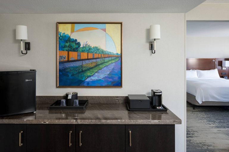 Bedroom 3, Richmond Marriott, Richmond