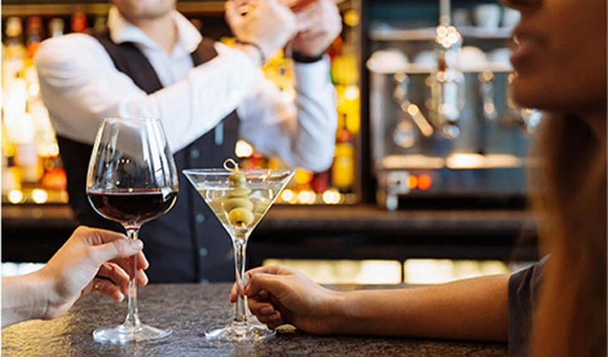 Food & Drinks 5, The Lodge Hotel - Putney, London