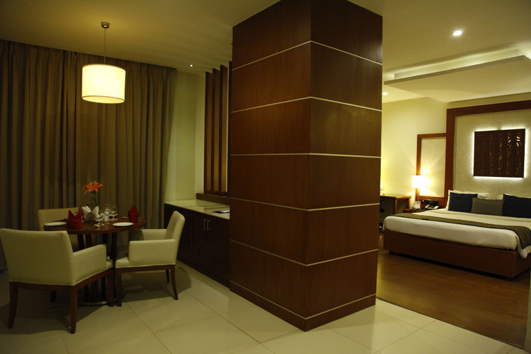 Bedroom 2, The Altruist Hitech Hotel, Hyderabad