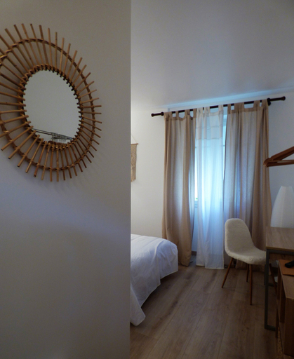 Bedroom 3, Les Hauts de Malirat, Lot