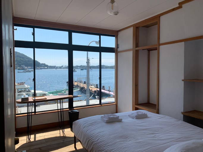 Bedroom 4, Tagore Harbor Hostel, Numazu