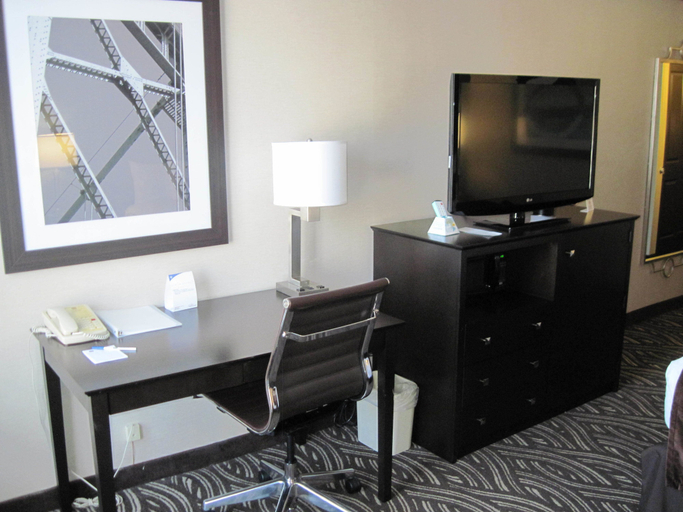 Others 5, Kingston Regency Inn, Ulster