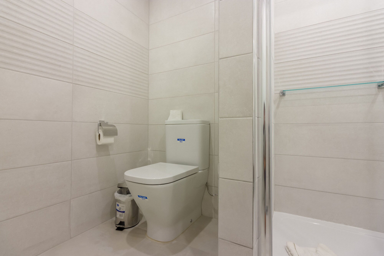 Bathroom 4, Klayman Diamond Aparthotel, Santa Cruz de Tenerife