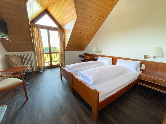 Bedroom 3, Berggasthof Höchsten, Bodenseekreis