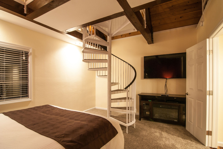 Bedroom 3, North Lake Lodges & Villas, Washoe
