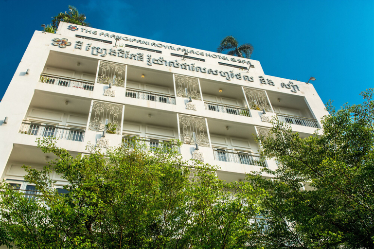Exterior & Views 14