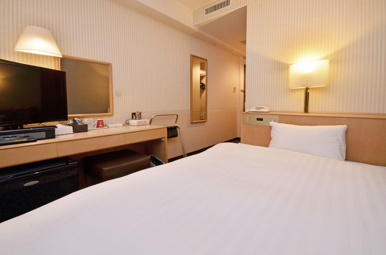 Bedroom 2, Omura Central Hotel, Ōmura