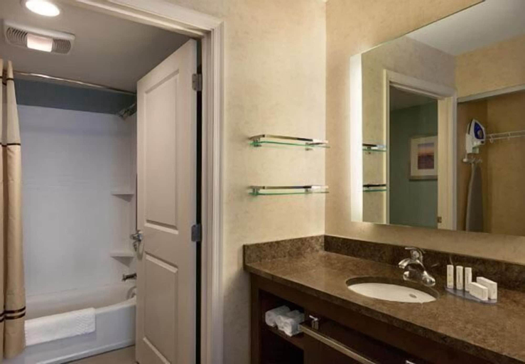 Bedroom 5, Residence Inn Long Island Islip/Courthouse Complex, Suffolk