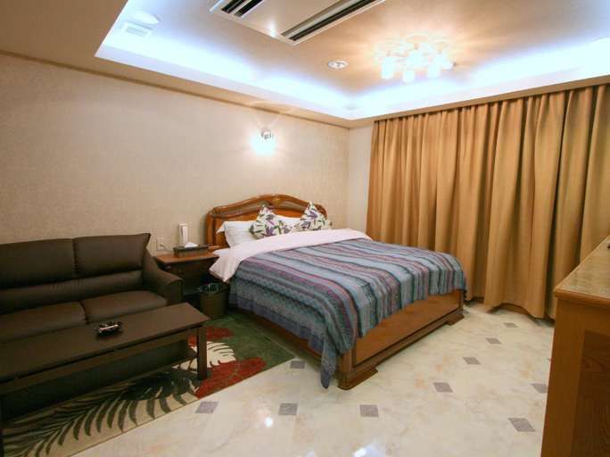Bedroom 5, Hotel Aura Ono, Ono