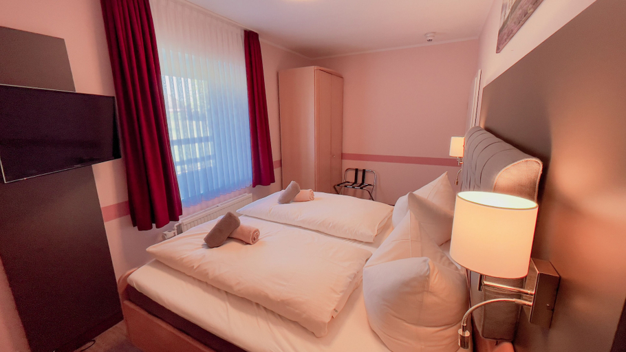 Bedroom 4, Hotel Schnehagen, Heidekreis