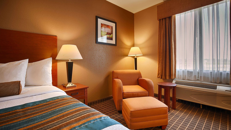 Bedroom 3, Best Western Orange Inn & Suites, Orange