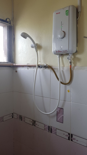Bathroom 5, Smile Capsule Hostel, Muang Chiang Mai