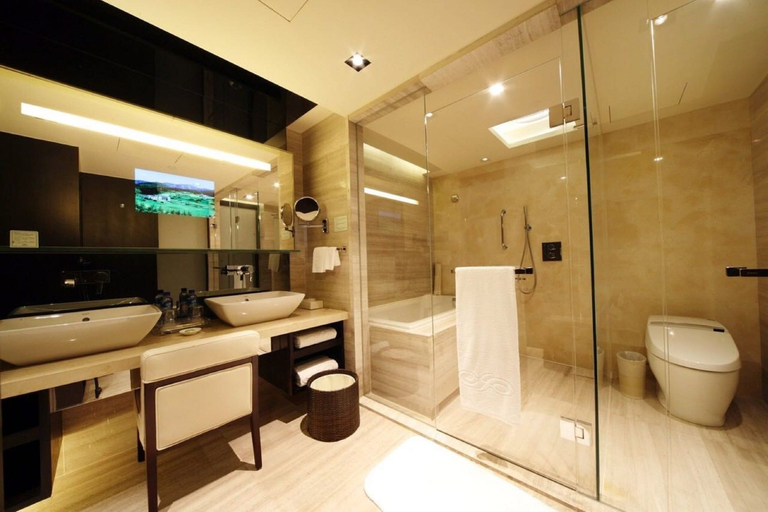 Bathroom 5, Furama Hotel Dalian, Dalian
