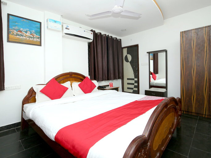 Bedroom 1, OYO 12498 Hotel Sea Rock, Jabalpur
