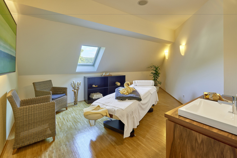 Bedroom 4, Hotel Elbresidenz an der Therme Bad Schandau, Sächsische Schweiz-Osterzgebirge