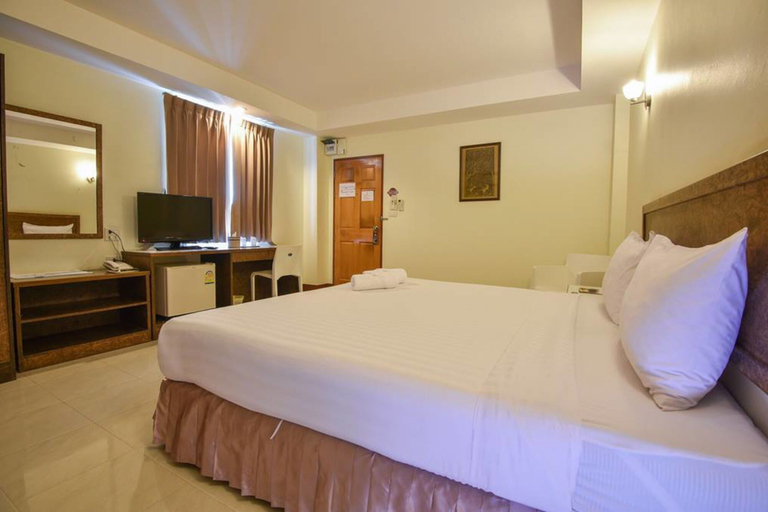 Bedroom 3, Trat Center Hotel, Muang Trat