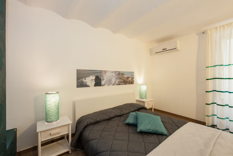 Bedroom 4, Garibaldi 61, Agrigento