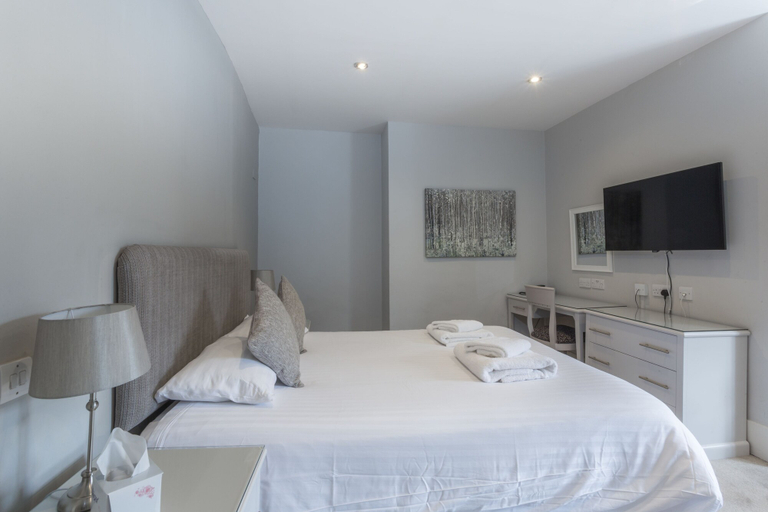 Bedroom 3, The Conningbrook Hotel, Kent