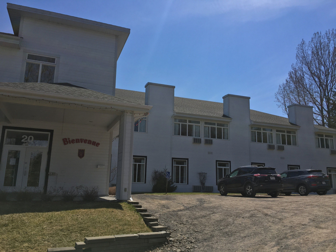 Exterior & Views 2, Hôtel Au Petit Berger, Charlevoix-Est