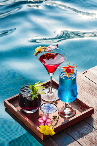 Food & Drinks 16
