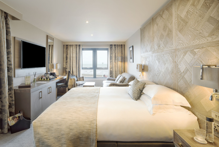 Bedroom 2, Boulevard Hotel, Lancashire