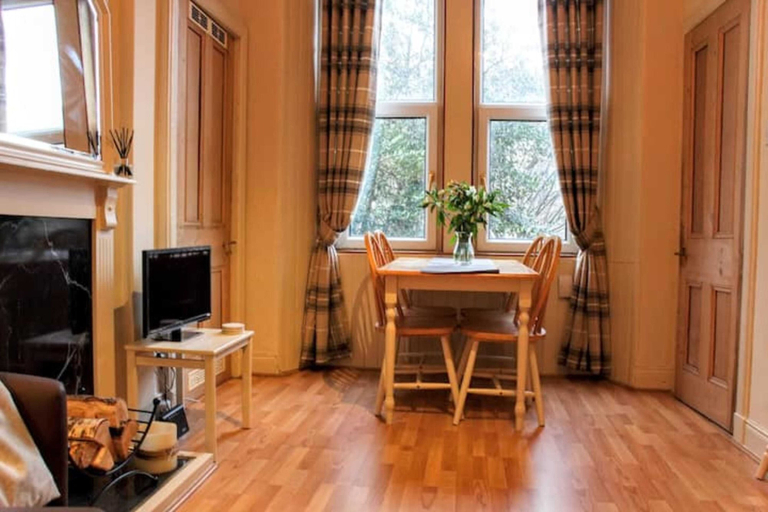 Others 3, Cosy & Modern Apartment in Central Edinburgh, Edinburgh