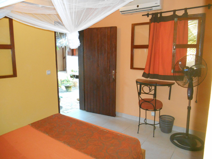 Bedroom 3, Trecicogne, Menabe