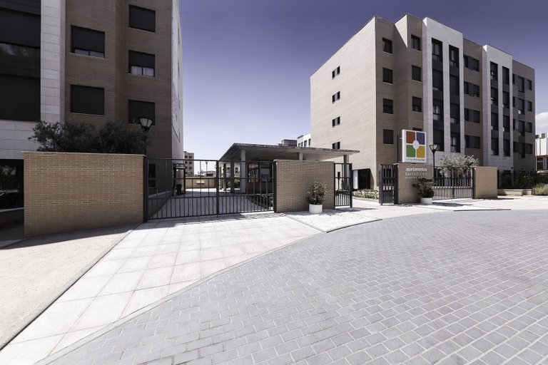 Exterior & Views 2, Compostela Suites Apartments, Madrid