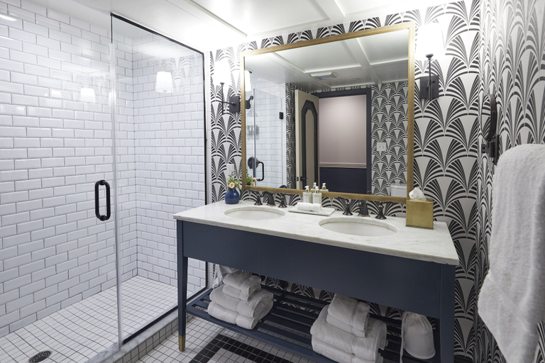 Bathroom 4, The Oliver Hotel, Knox