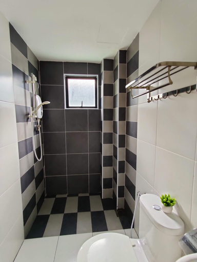 Bathroom 4, KT's Homestay-Manhattan Ipoh w Waterpark, Kinta