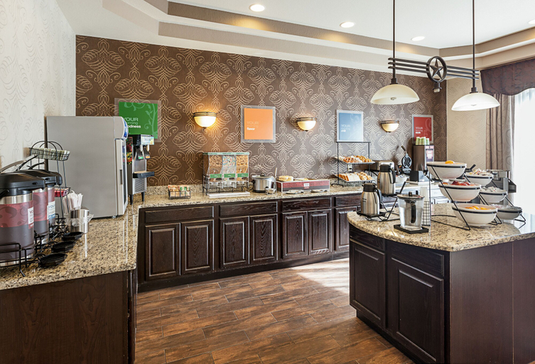 Food & Drinks 5, Spark by Hilton San Antonio near SeaWorld, Bexar
