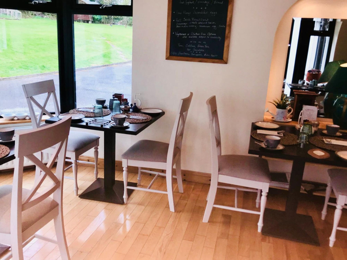 Food & Drinks 5, Railway Country House B&B