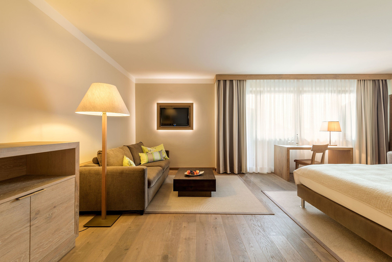 Bedroom 5, Bauer Hotel & Restaurant, München
