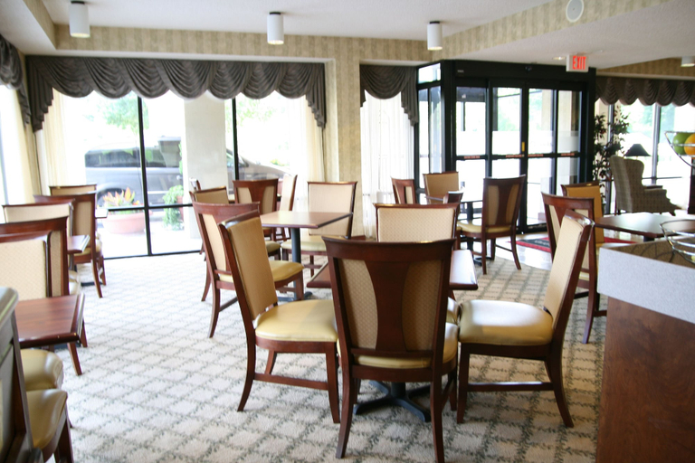 Food & Drinks 5, Baymont by Wyndham Griffin, Spalding