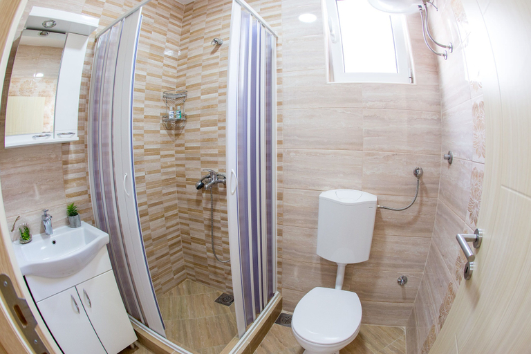 Bathroom 3, Villa DiEden