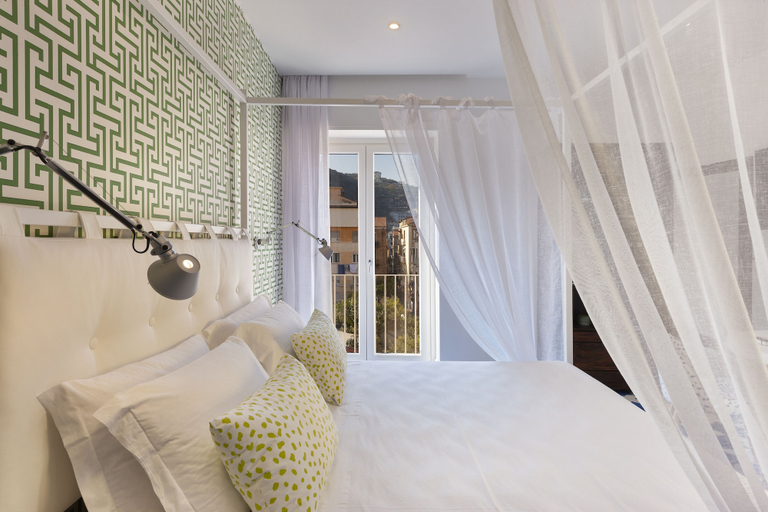 Terrace/patio, Luxury Four Bedroom Home, Napoli